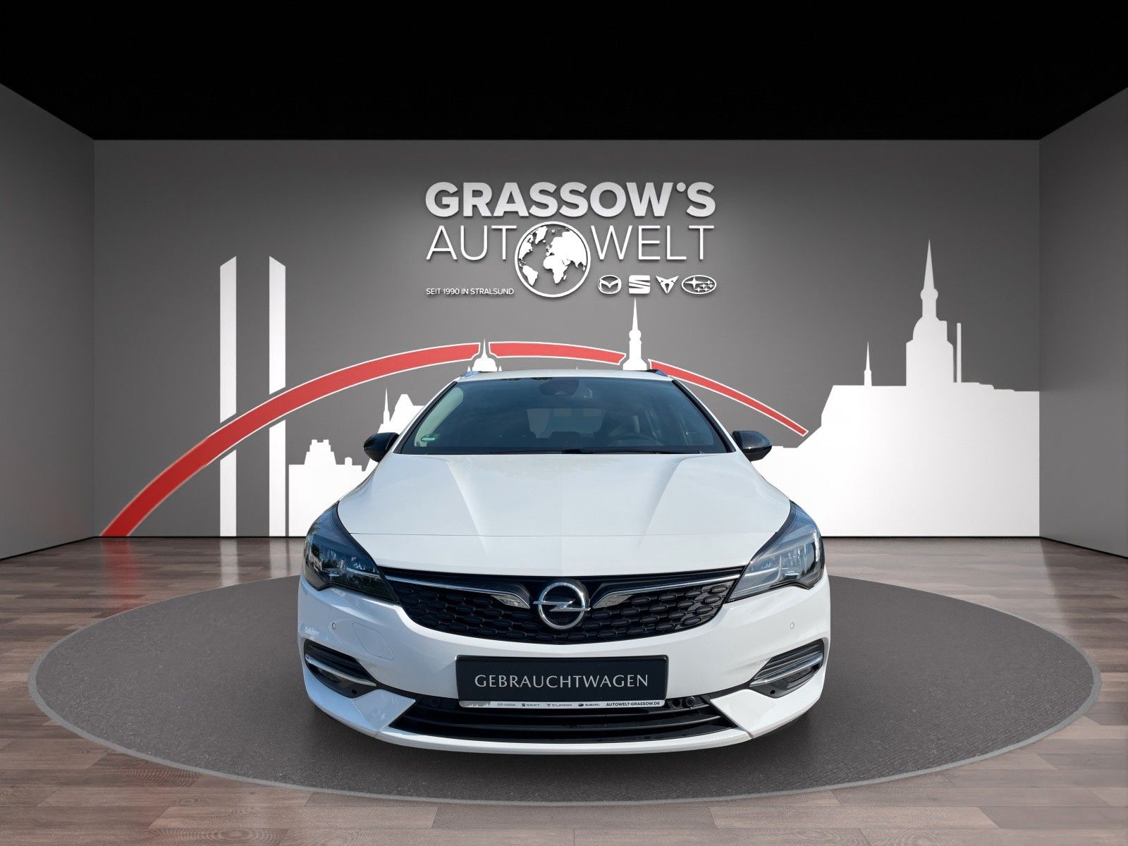 Fahrzeugabbildung Opel Astra Kombi 1.2 Elegance /LED/NAV/SHZ/AWR