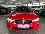 BMW 318 d Touring AHK+ACC+Pano+HaKa+SH+Driving ASSI. - BMW 318: Rot