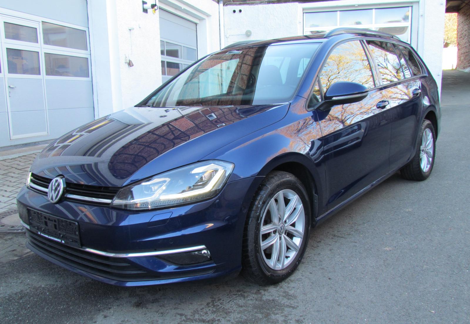 Volkswagen Golf 1.6TDI DSG**IQ.DRIVE**LED/Dig.Cockpit/Massa
