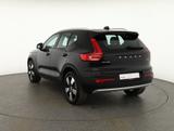 Volvo XC40 2.0 R Design AWD LED 360° AHK PDC Totwinkel - Volvo XC40 mit Panoramadach