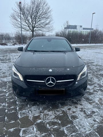 MERCEDES-BENZ CLA 220