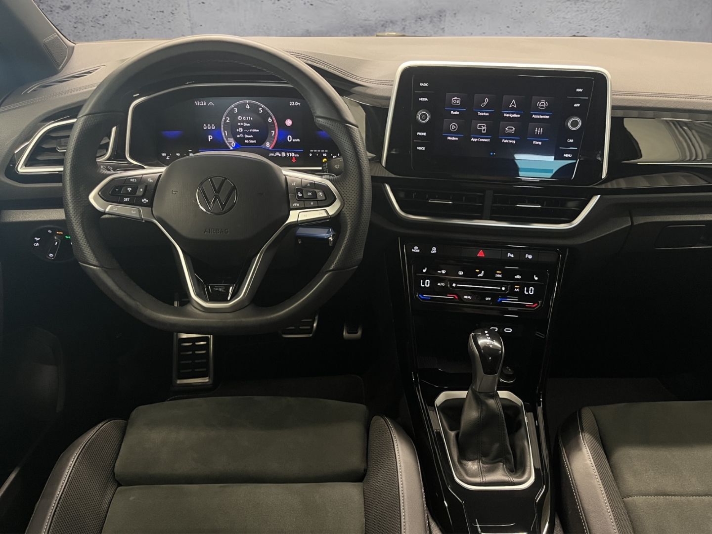 Volkswagen T-Roc - Bild 12