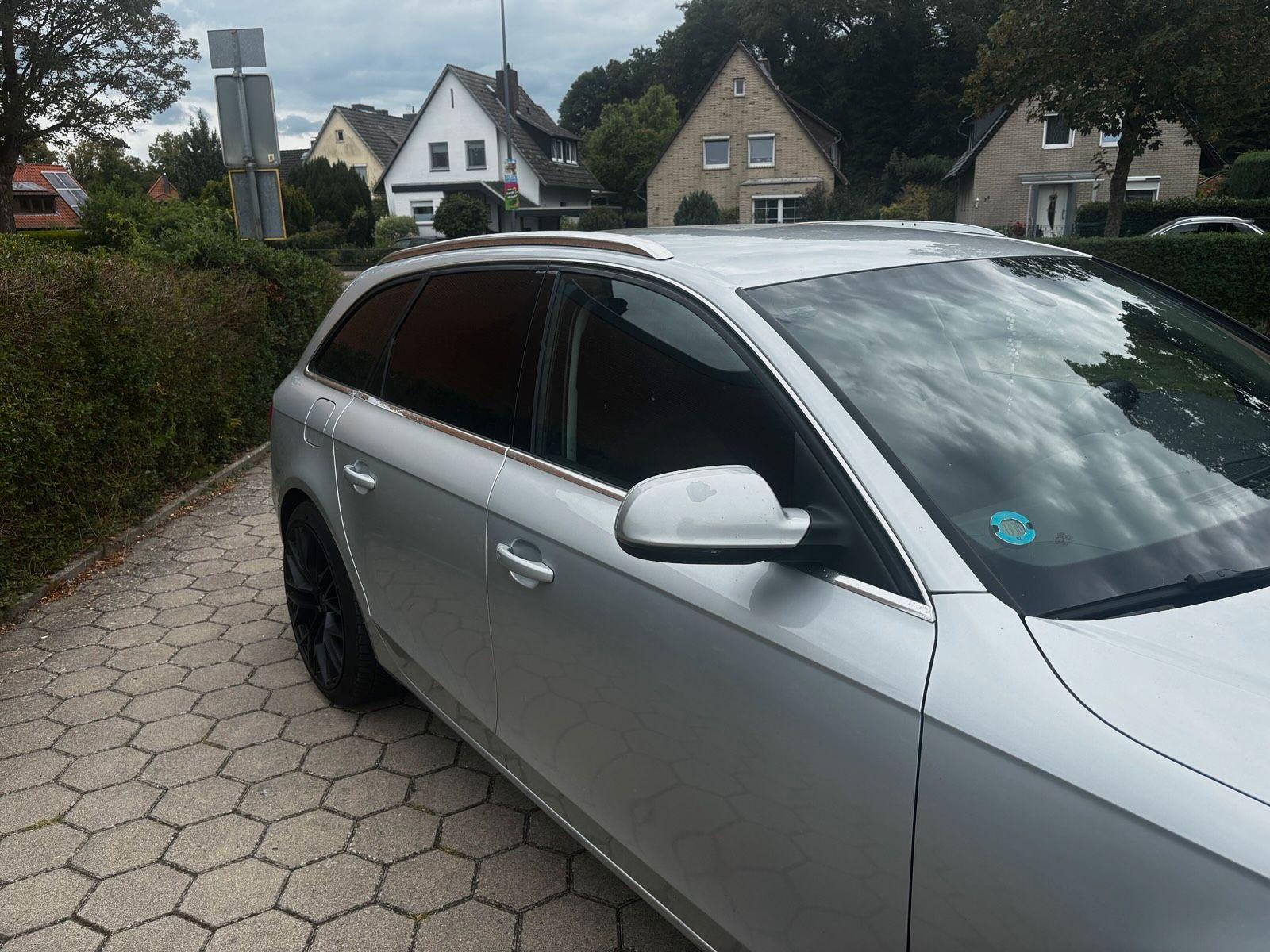 Audi A4 2012 — engine 143 HP (105kW)