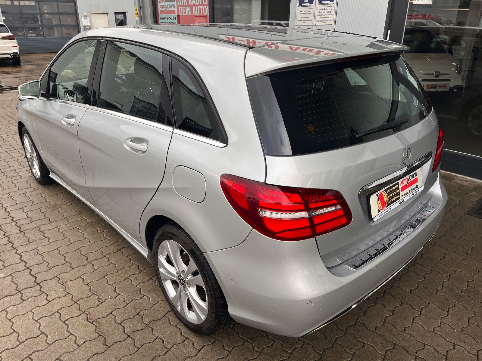 Fahrzeugabbildung Mercedes-Benz B 200 Urban