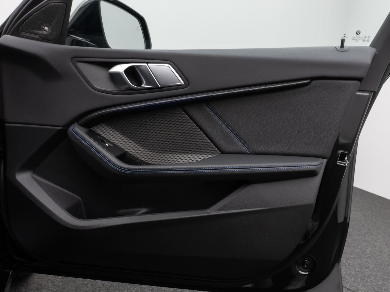 BMW M135i xD HUD DAB H/K Komfort 19" Lenkradheizung