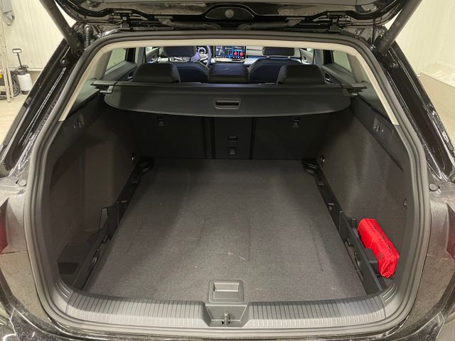 Golf VIII Variant Goal 1.5 eTSI DSG AHK NAVI