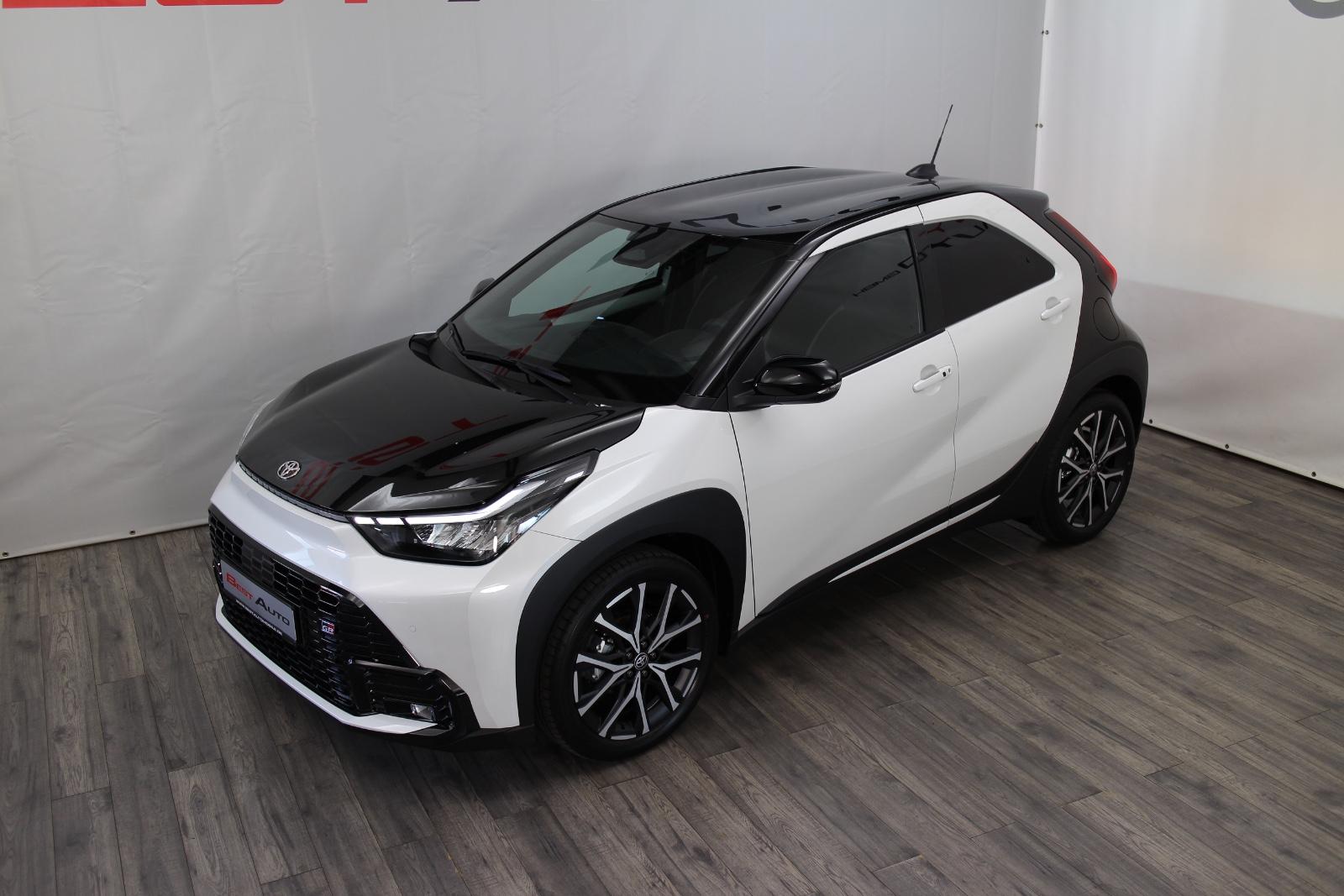 Toyota Aygo (X) Hybrid GR Sport, Navi