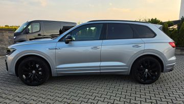 Volkswagen Touareg - 2