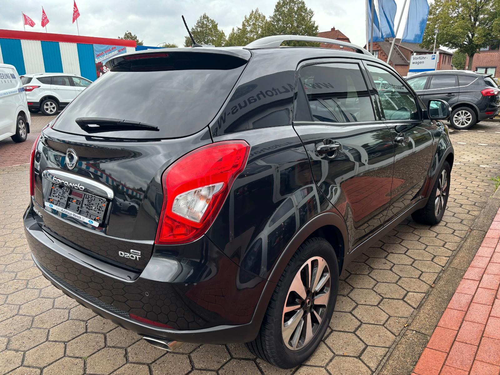 SsangYong Korando 2014 — photo 10