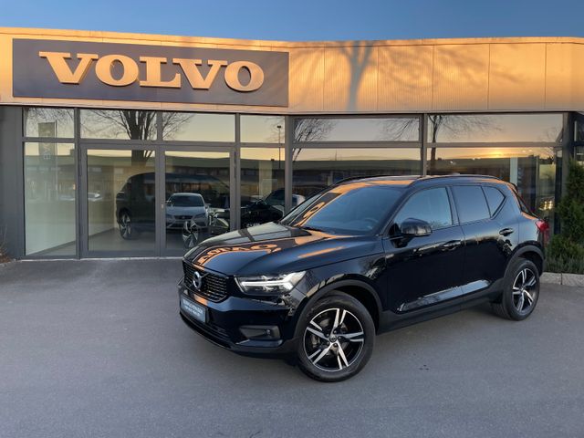 Volvo XC 40 T3 R Design 2WD Pano Navi SHZ Kamera