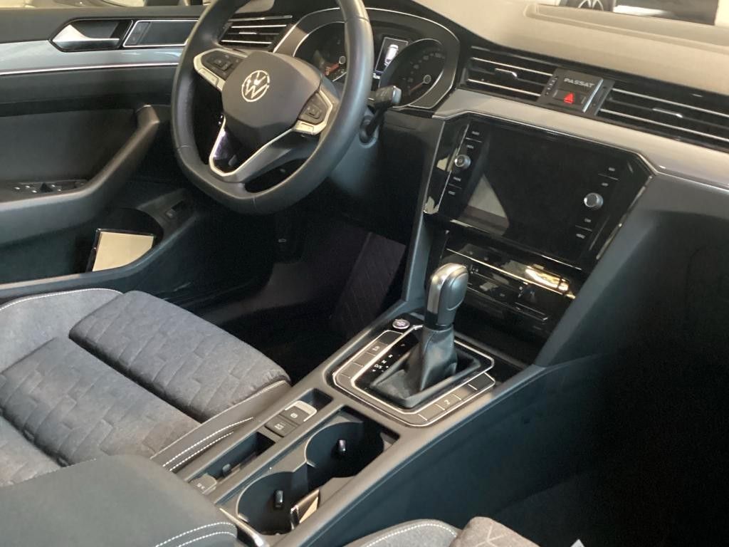 Fahrzeugabbildung Volkswagen Passat Variant Business