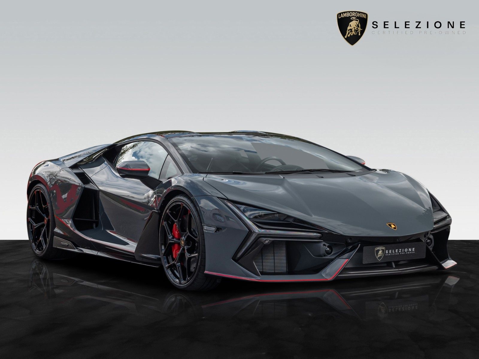 LAMBORGHINI Revuelto