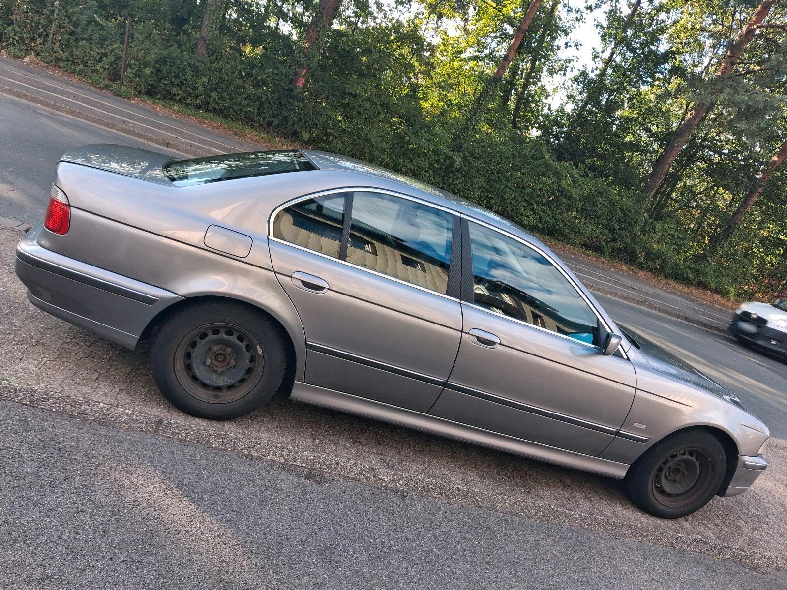 BMW 520