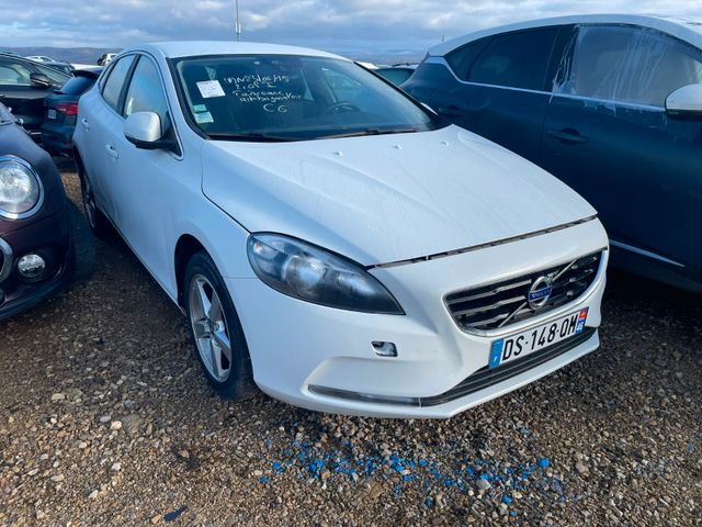 Volvo V40 T2 / DS148