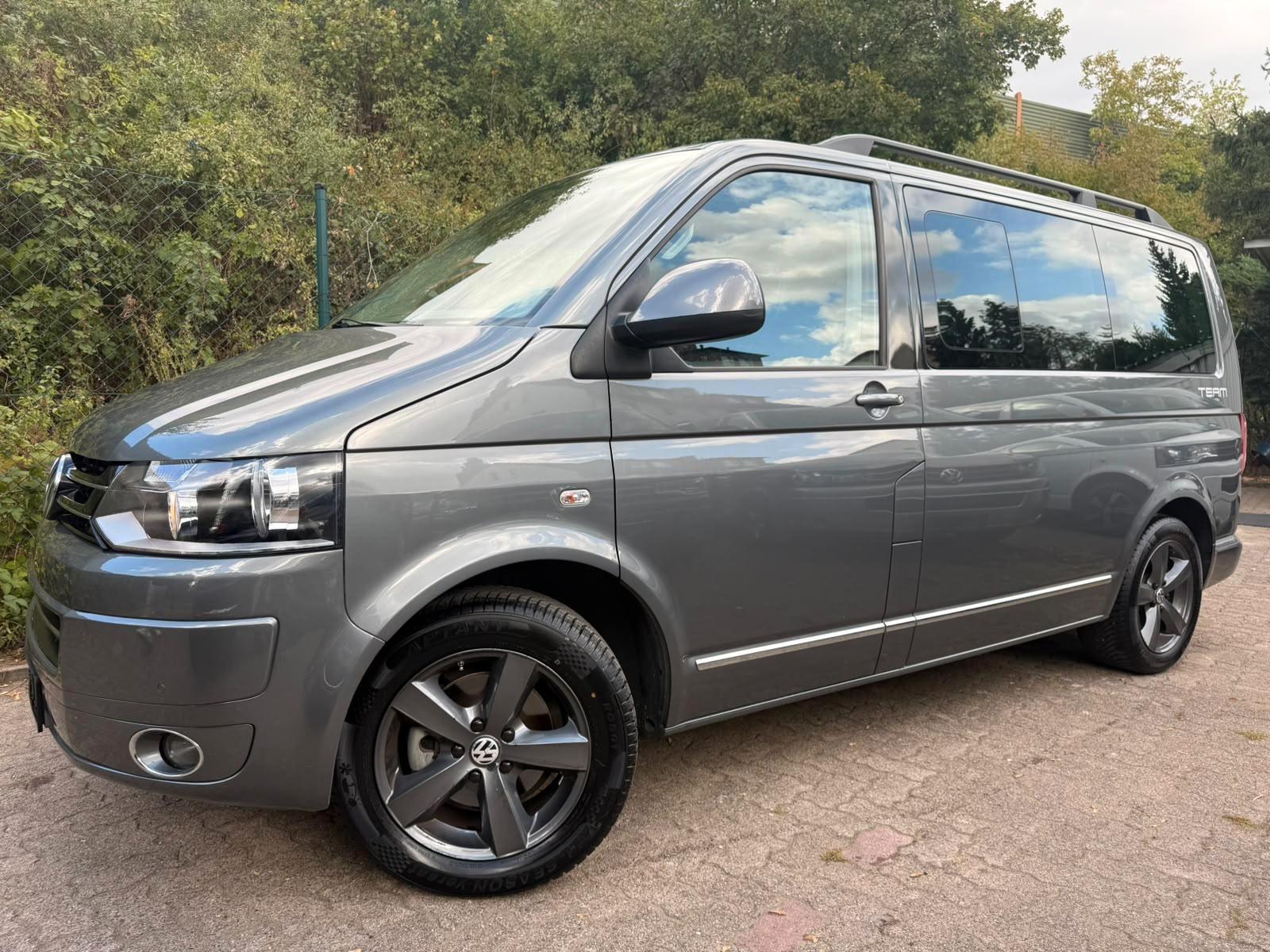 VOLKSWAGEN T5 MULTIVAN TEAM 2.0 TDI 140ch DSG - 7 PLACES - APPLE CARPLAY - CHAUFFAGE AUXILIAIRE - ATTELAGE - SIÈGES CHAUFFANTS