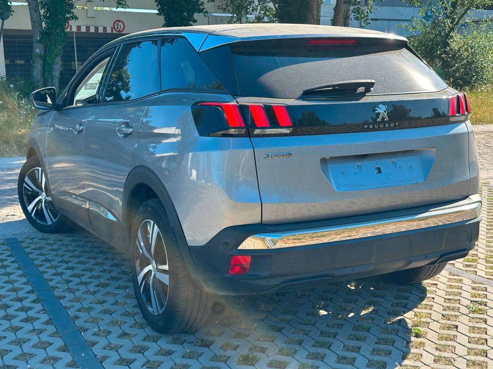 Peugeot 3008 Allure NAVI. KAMERA. PDC. KEYLESS