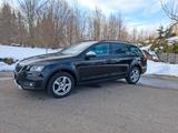 Skoda Octavia 2.0 TSI DSG 4x4 Scout Combi Scout - Skoda Octavia Scout mit Benzin-Antrieb