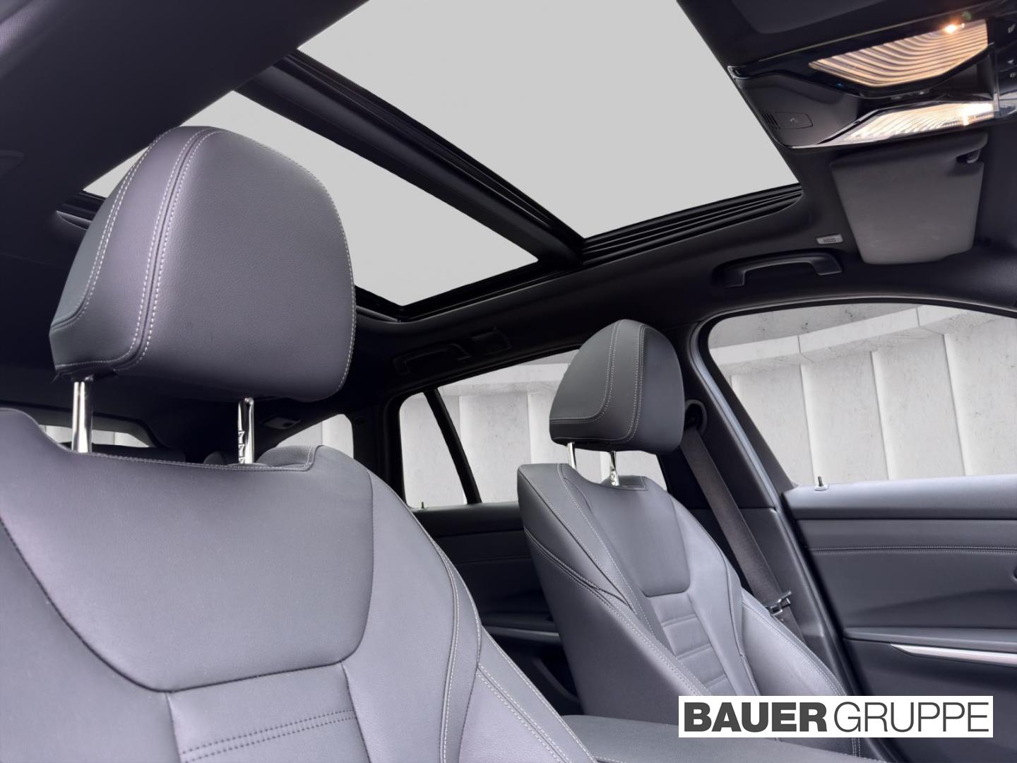 BMW M340i xDrive Touring Facelift 2, Park-Assistent,