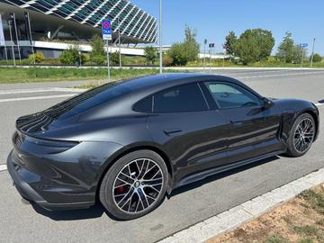 2020 Porsche TAYCAN 照片 5
