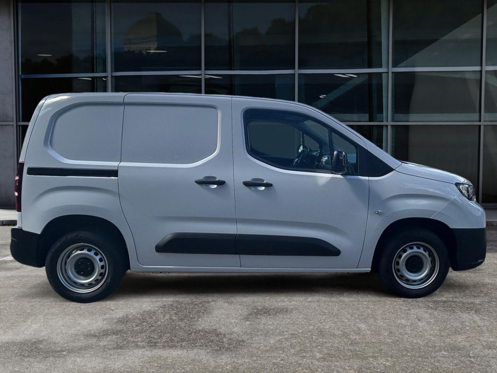 Fahrzeugabbildung Toyota Proace City L1 1,5-l D-4D S&S Meister