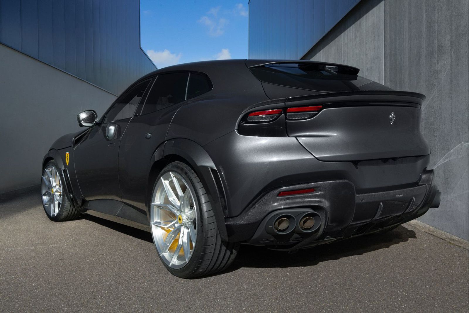 Ferrari Purosangue 6.5 V12 NOVITEC ESTESO Widebody Kit I imagem 2