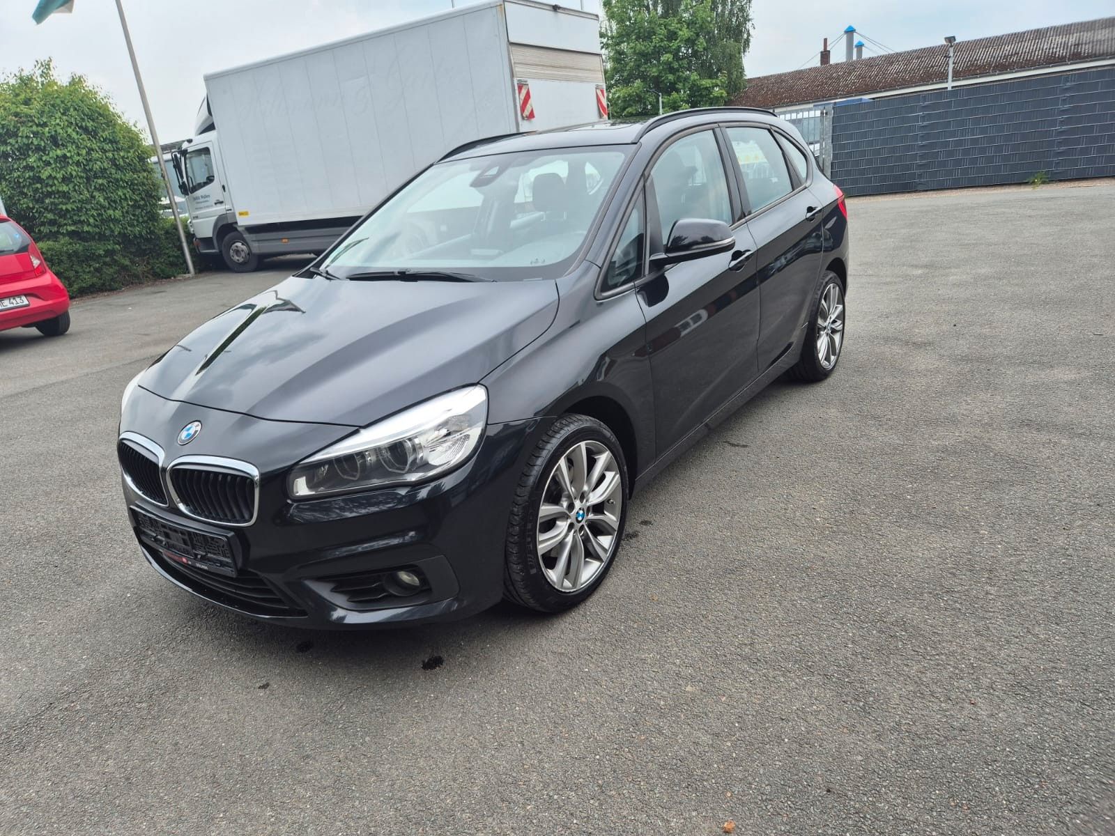 BMW BMW 220 2 Active Tourer :AUTOMATIK:PANORAMA:TÜV NE