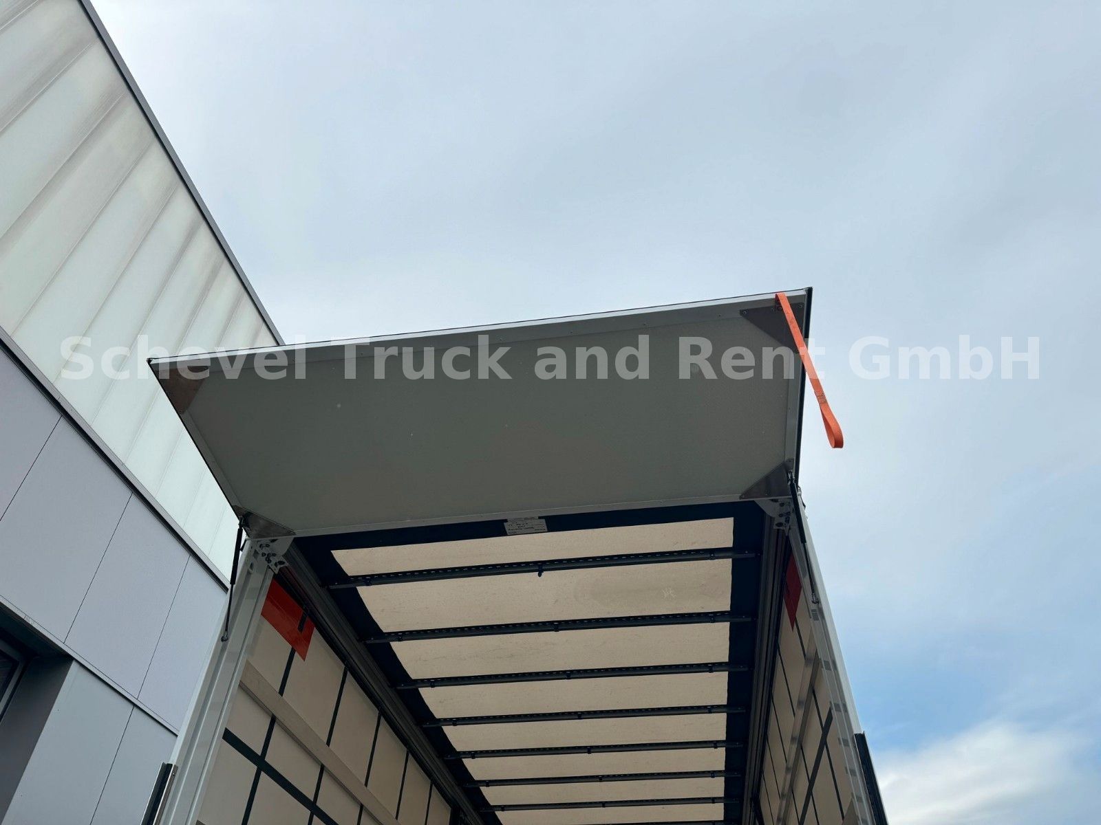 Fahrzeugabbildung DAF XF 480 4x2  Pritsche/Plane + LBW Dhollandia