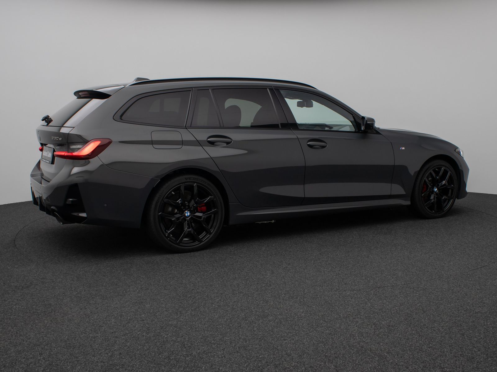 Fahrzeugabbildung BMW 330e M Sport Pro Panorama 360°HUD DAB HiFi AHK