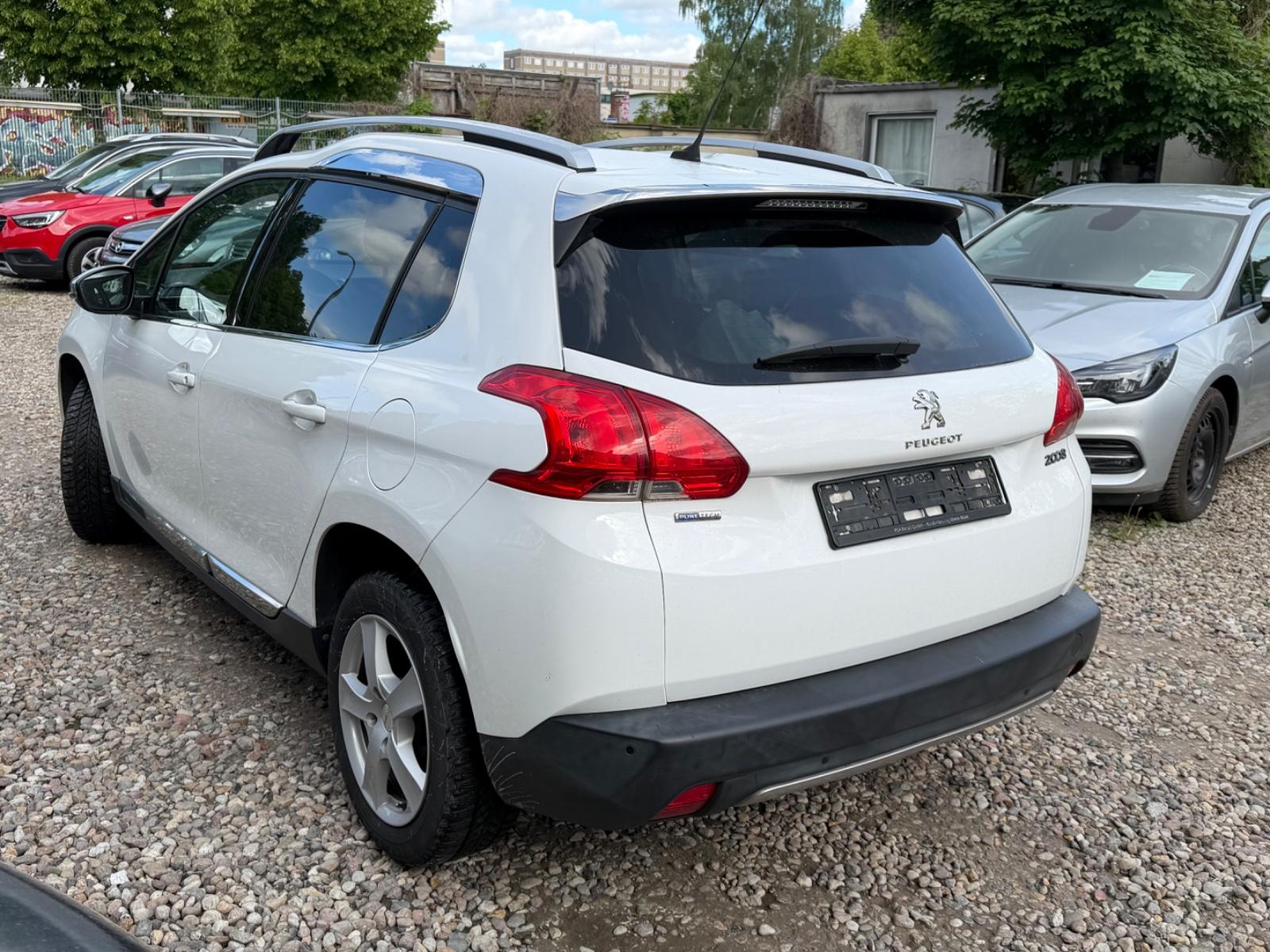 Peugeot 2008 Allure-TOP AUSSTATTUNG!!!!