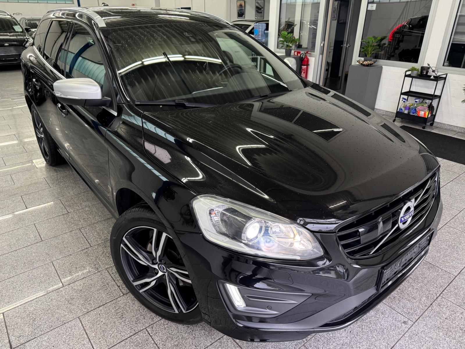 Volvo XC60 2.0 D4*MOMN*R-DSGN*2WD*ACC*PAN*CAM*BI-XN*AH