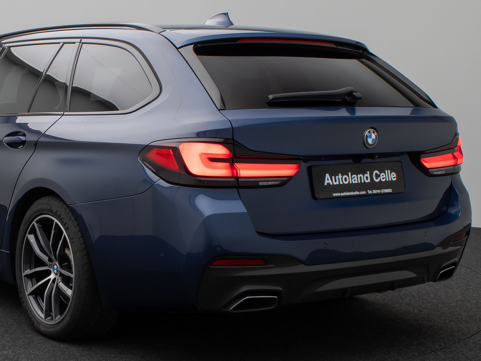 Fahrzeugabbildung BMW 530d M Sport Panorama Kamera Laser HUD DAB H/K