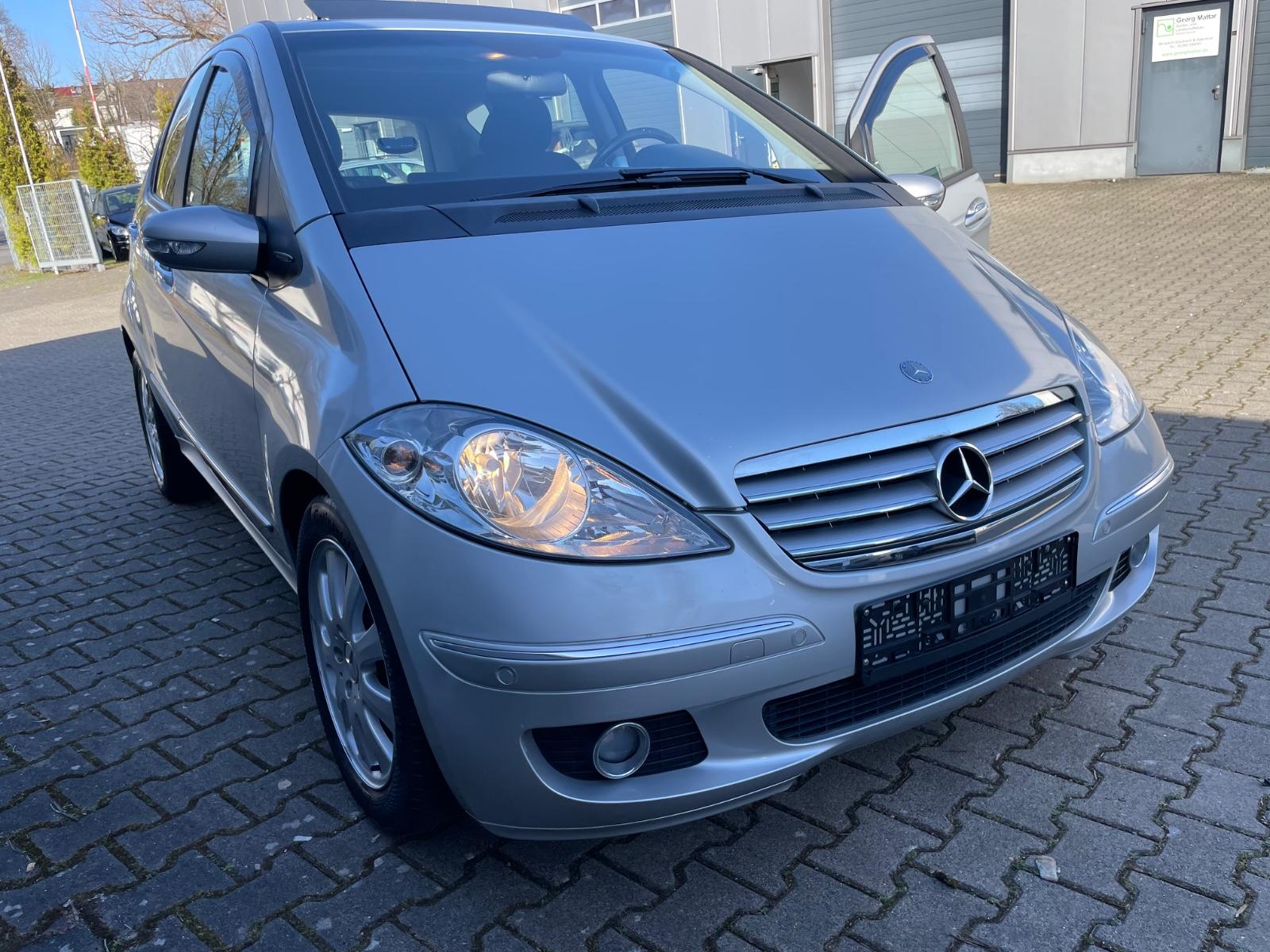 Mercedes-Benz A 200 Elegance Automatik Neuzustd ähnl. Panorama