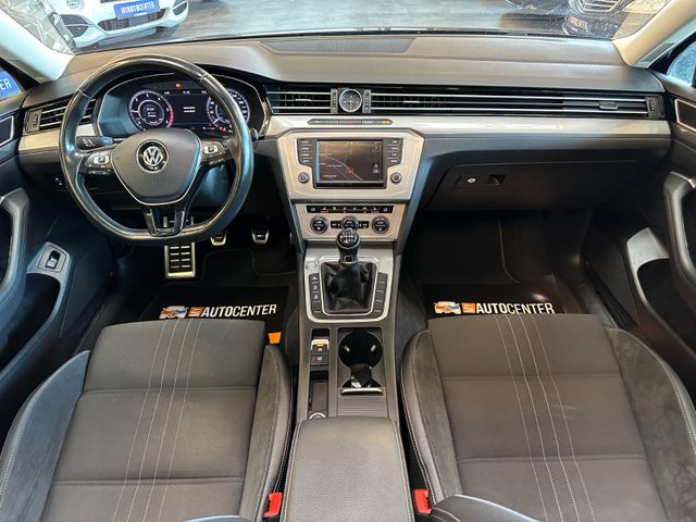 Volkswagen Passat Alltrack *PANO*3-Zonen*Keyless*AHK*