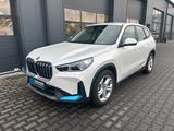 BMW iX1 xDrive 30 LED HUD AC-PROF DRIVINGASSISTPROF - BMW iX1 in Duisburg