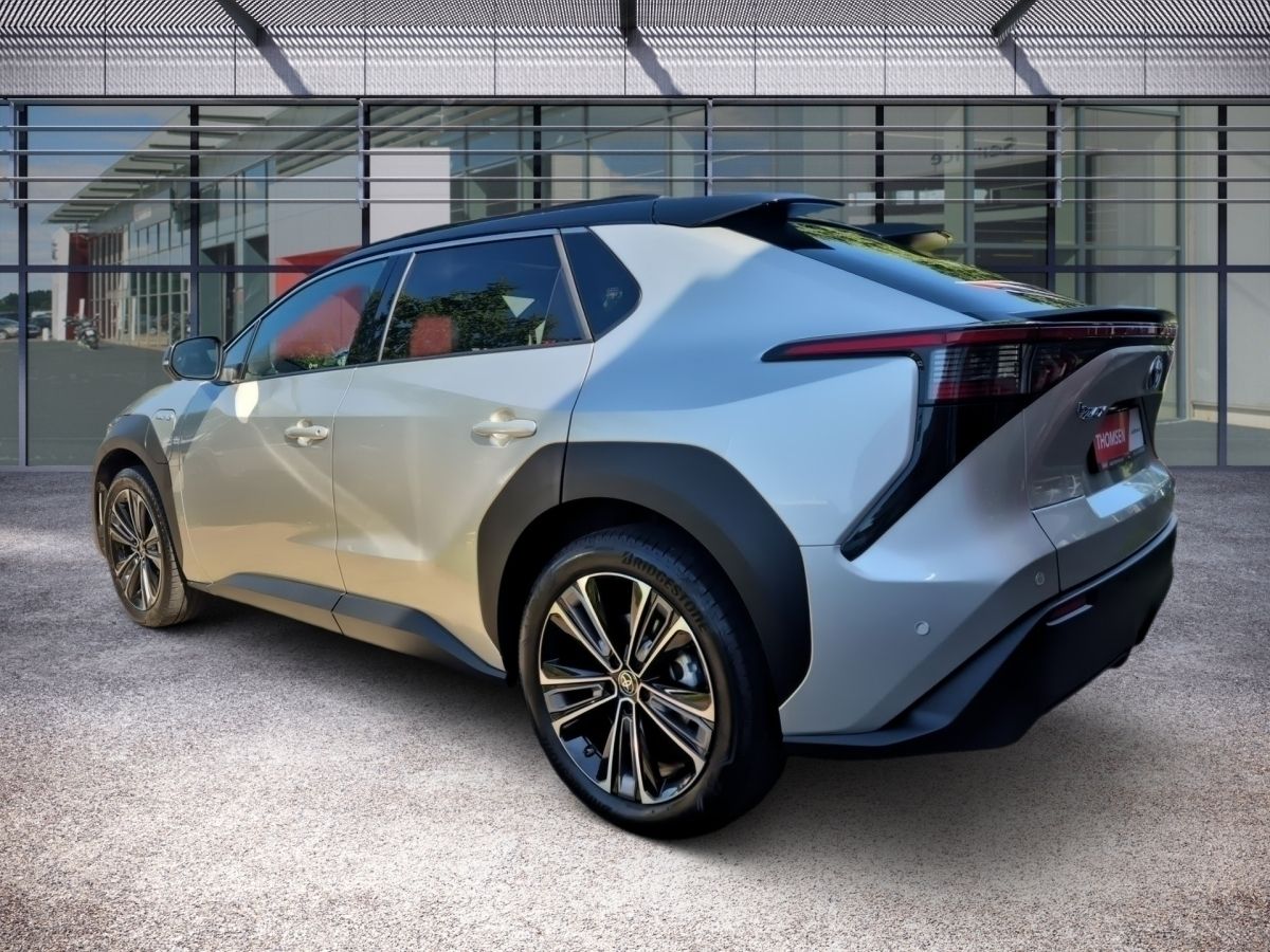 Toyota bZ4X AWD Lounge ACC AUT LED Navi Pano Virtual LM foto 4