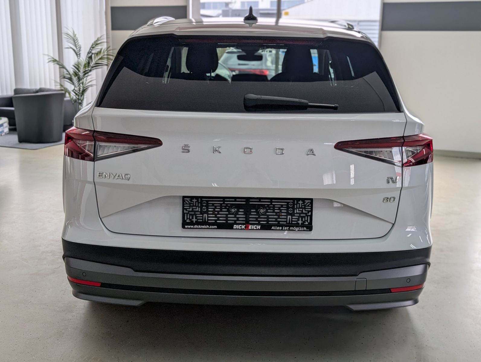 Fahrzeugabbildung SKODA Enyaq iV 80 Loft Convenience Paket+ ACC 82KWh1