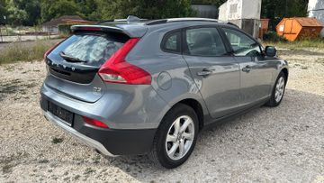 Volvo V40 Cross Country - 6