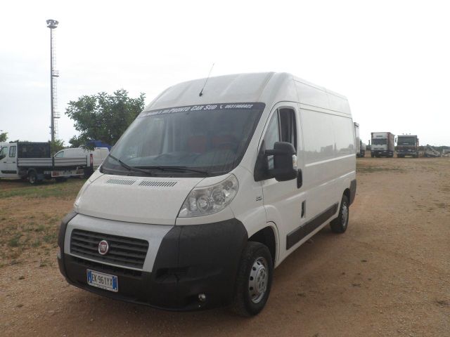 Fiat Ducato furgone medio alto