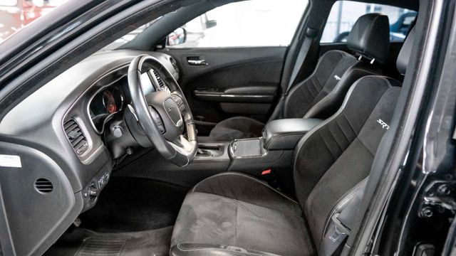 Fahrzeugabbildung Dodge Charger Hellcat im Topzustand