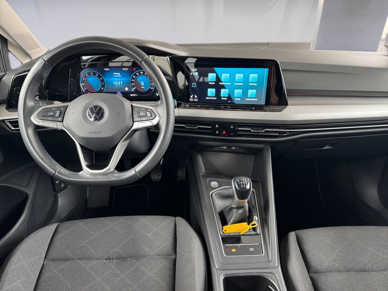 Fahrzeugabbildung Volkswagen Golf VIII Lim. Life 1.5 TSI