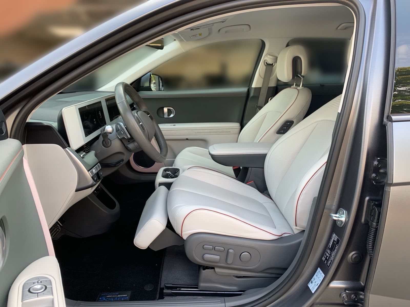 Fahrzeugabbildung Hyundai IONIQ 5 Uniq 72,6 kWh AHK Relax 20 Zoll