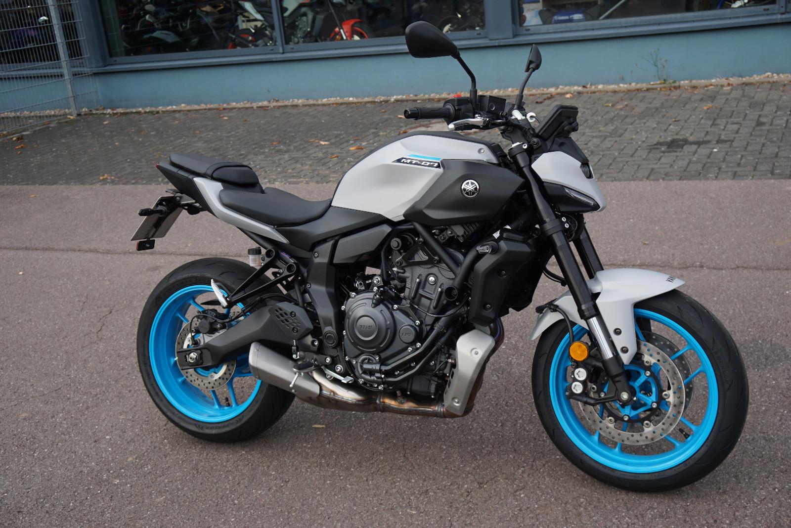 Yamaha MT-07  2025 nur 380km Neuzustand! MT07