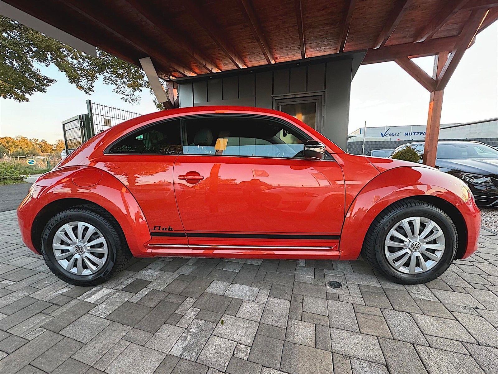 Fahrzeugabbildung Volkswagen Beetle 1.2 Club+ Automatik *Keyless*LED*Kamera*