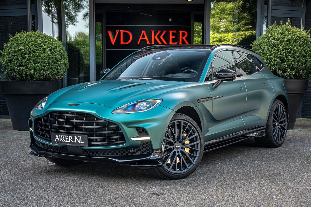 Image of Aston Martin DBX
