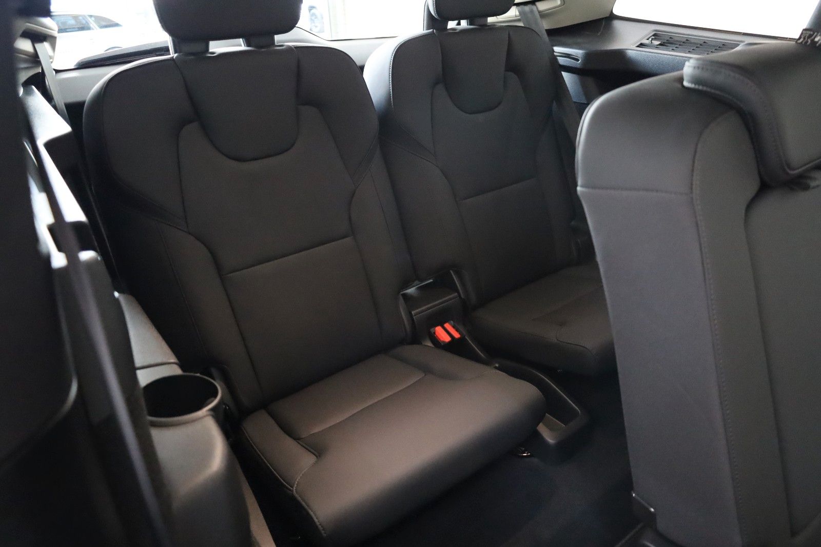 Fahrzeugabbildung Volvo XC90 Plus Bright AWD,7Sitze,360°,HUD,H&K,ACC,AHK
