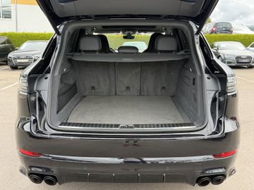 Porsche Cayenne - 9