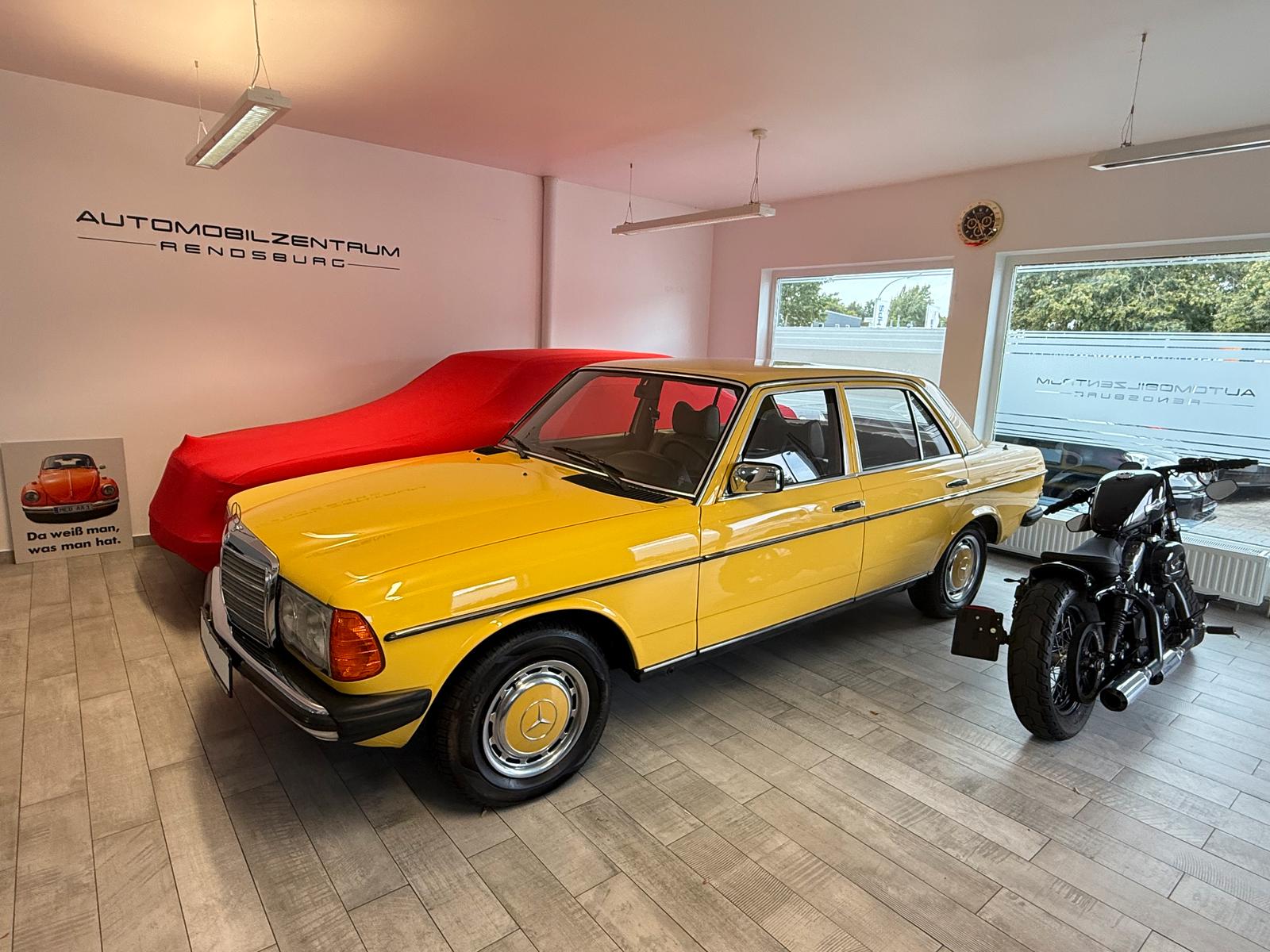 showroom-image-top