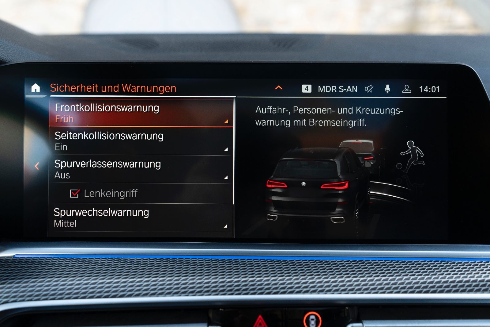 Fahrzeugabbildung BMW X5 xDrive40i M-SPORT HUD H&K 360° LASER ACC TOTW