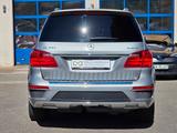 Mercedes-Benz GL 350 BlueTec 4Matic AMG Paket Navi Sitzbelüftu - silberne Mercedes-Benz GL-Klasse