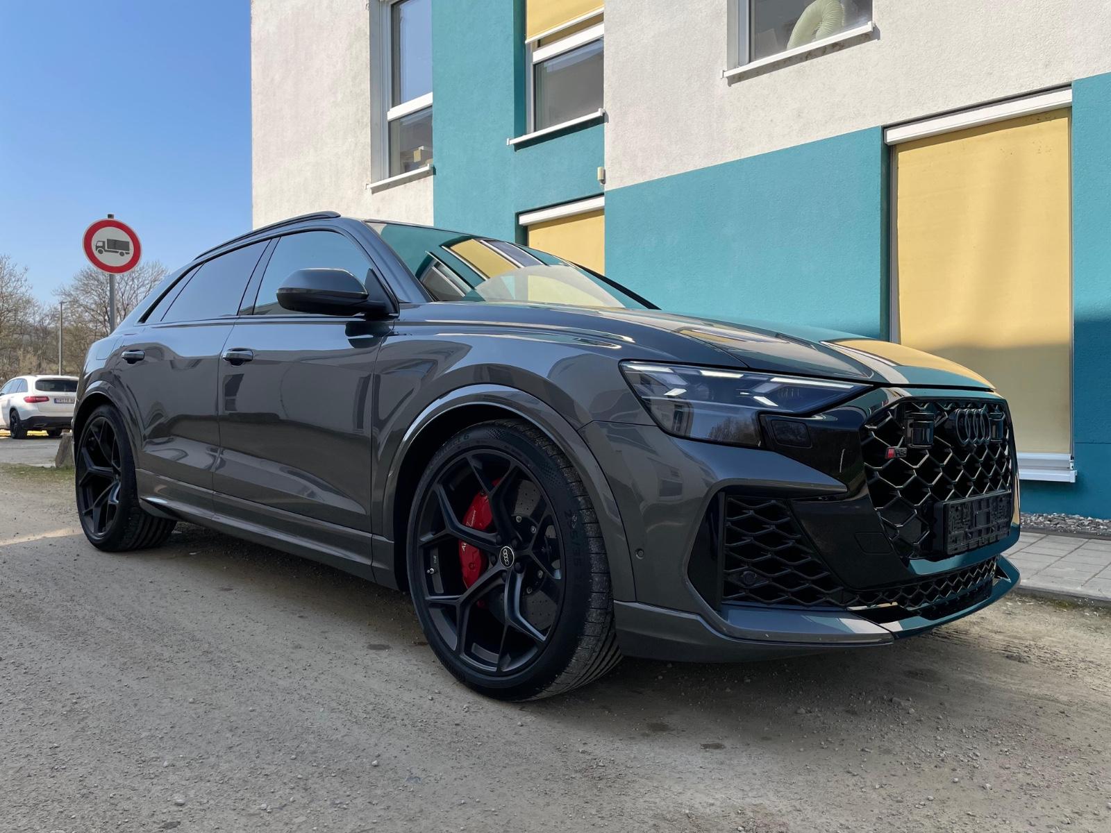Audi RSQ8 PERFORMANCE/VOLL/KERAMIK/23/DESIGNPAKET ROT